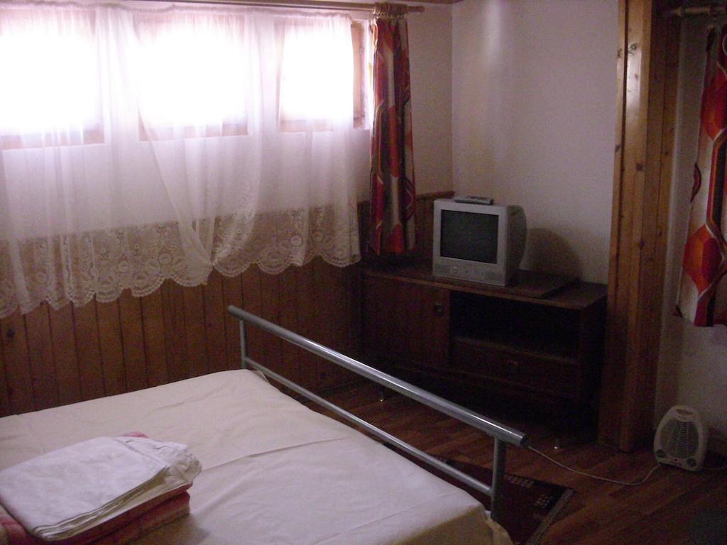 Pensiunea Montan Busteni Room photo